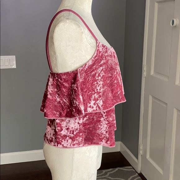 Romeo & Juliet Velvet Popover Tank - Picture 3 of 7